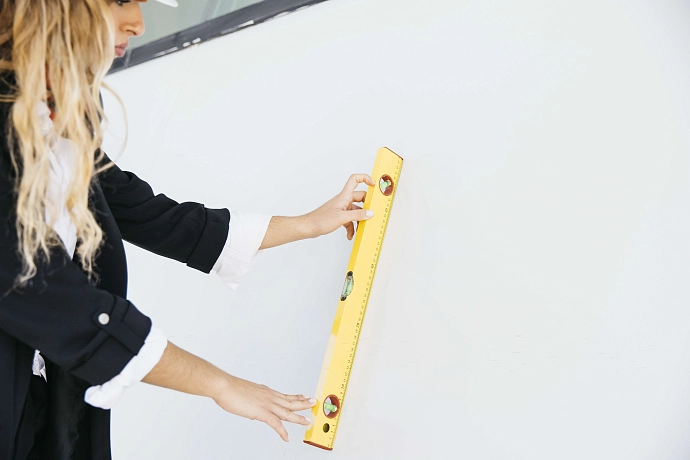 Строительный уровень: что это такое, виды и для чего нужен в строительстве