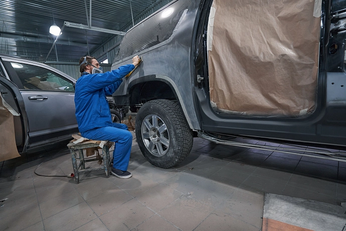 Как правильно шпаклевать машину: технология нанесения на автомобиль под покраску